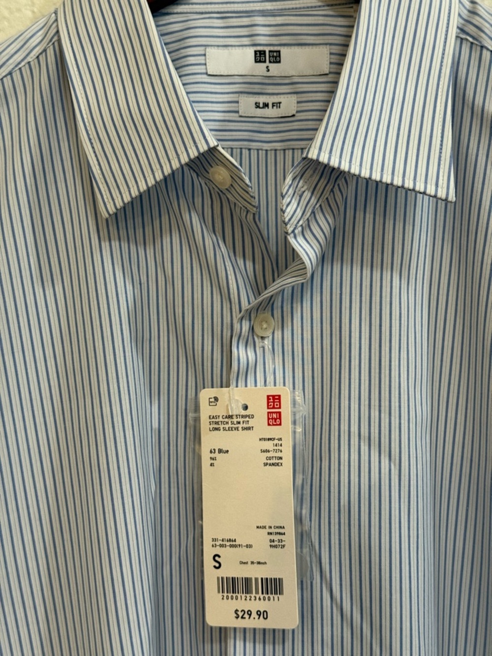 Uniqlo Men’s Light Blue and White Pinstripe Dress Shirt Small - Picture 3 of 13